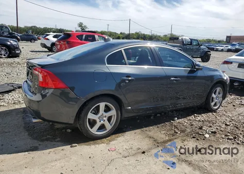 2013 Volvo S60 T5 из США, поврежденный, VIN YV1612FH8D2199562